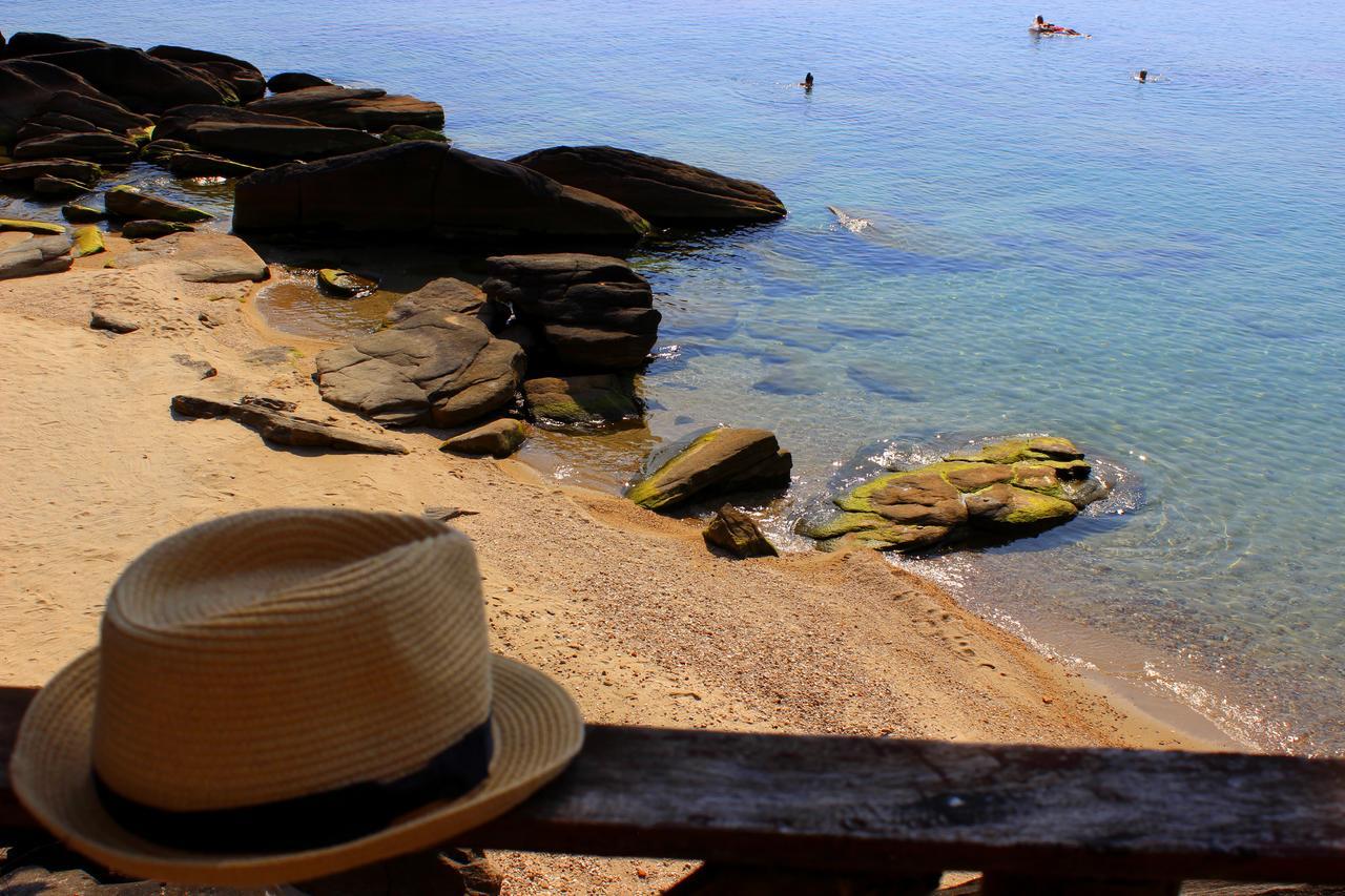 Njaya Lodge Nkhata Bay エクステリア 写真