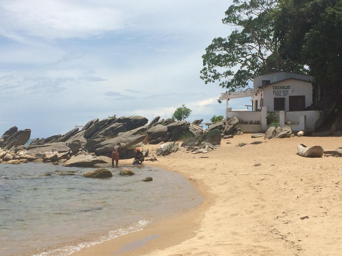 Njaya Lodge Nkhata Bay エクステリア 写真