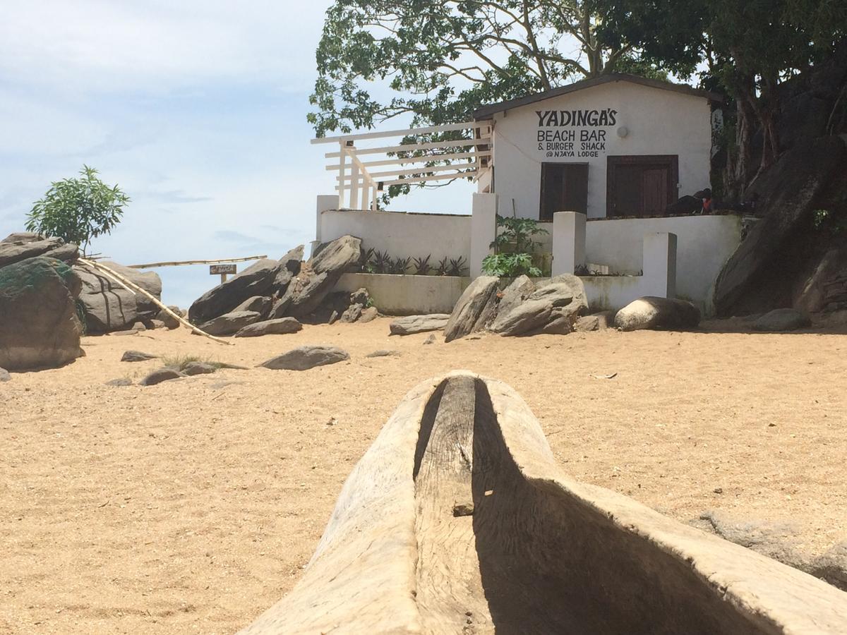 Njaya Lodge Nkhata Bay エクステリア 写真