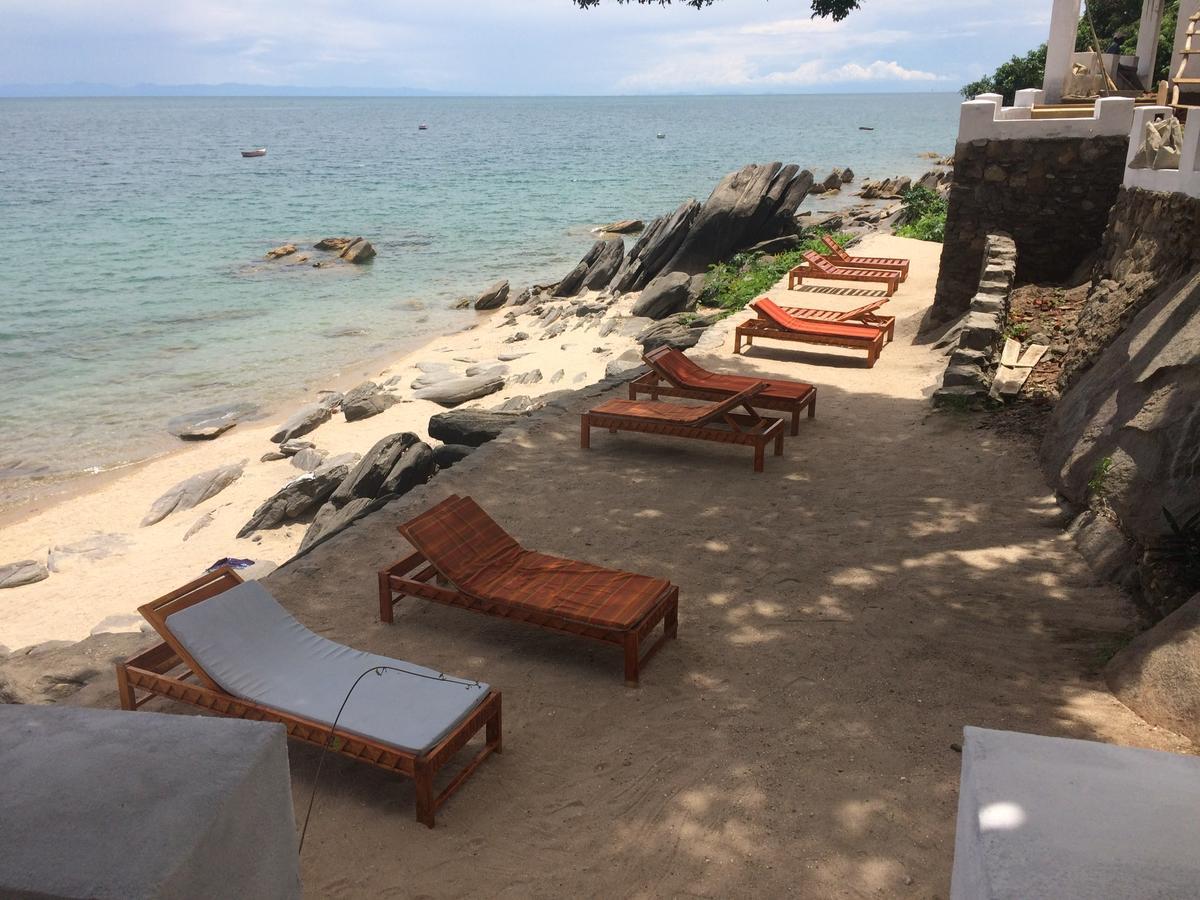 Njaya Lodge Nkhata Bay エクステリア 写真