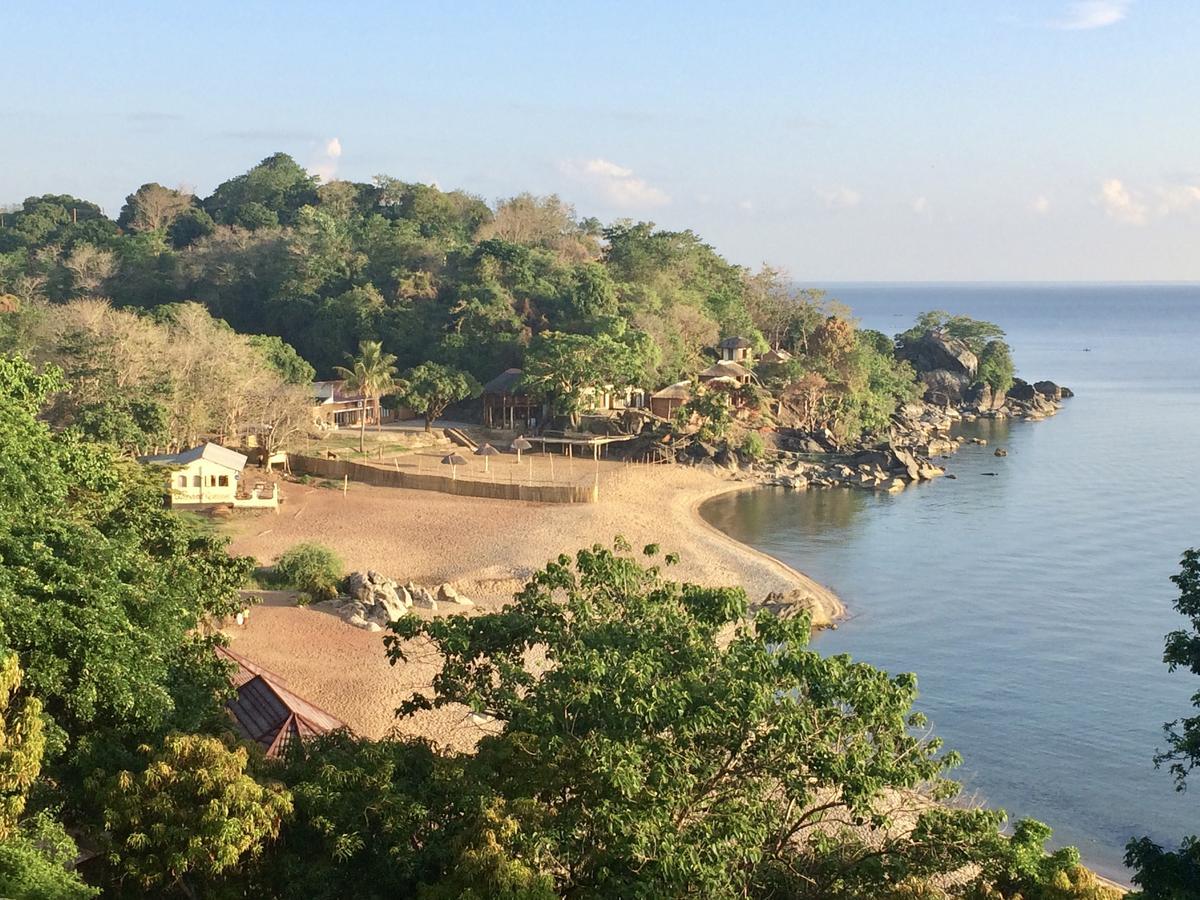 Njaya Lodge Nkhata Bay エクステリア 写真