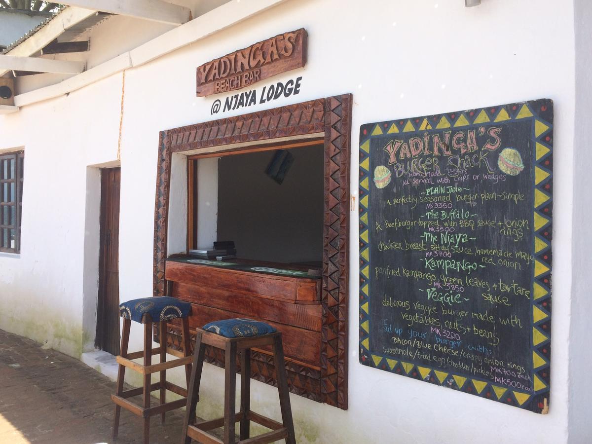 Njaya Lodge Nkhata Bay エクステリア 写真