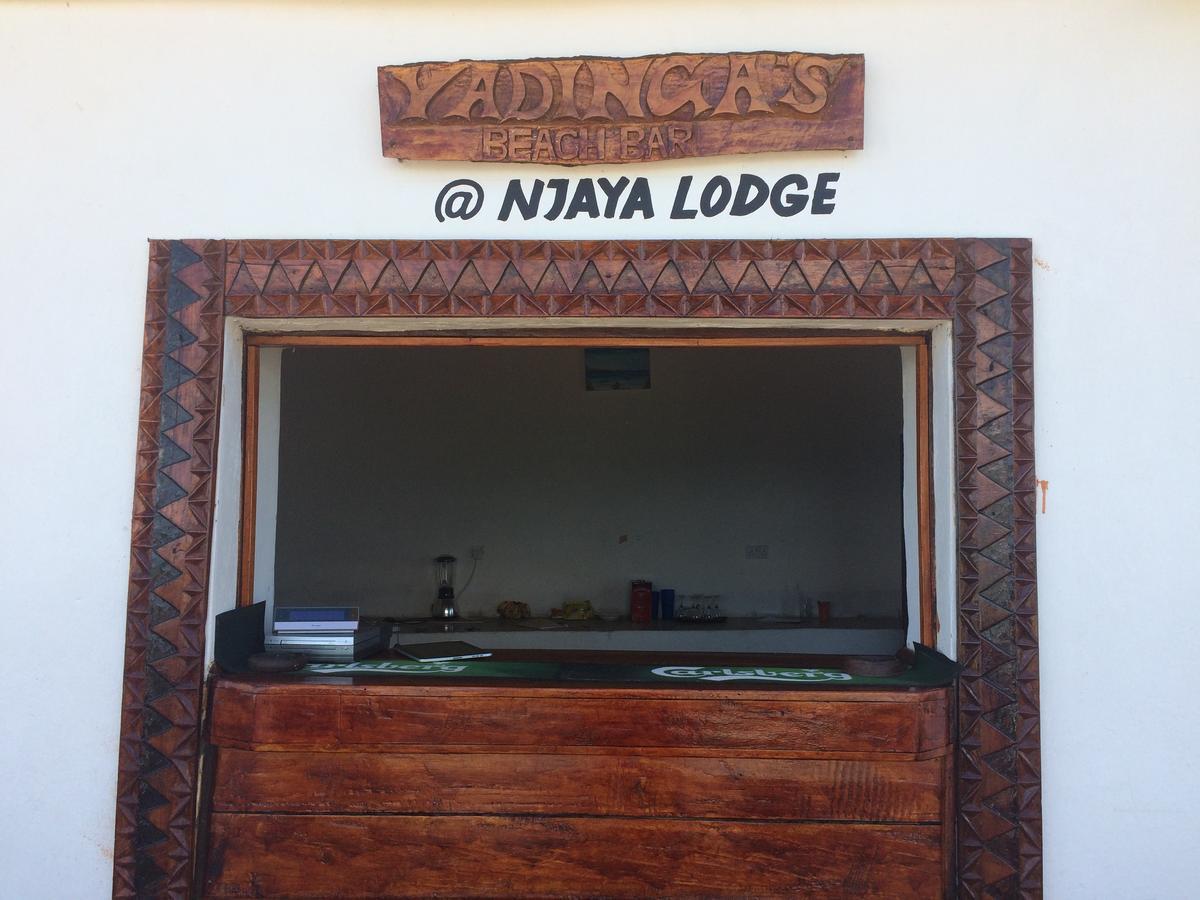Njaya Lodge Nkhata Bay エクステリア 写真