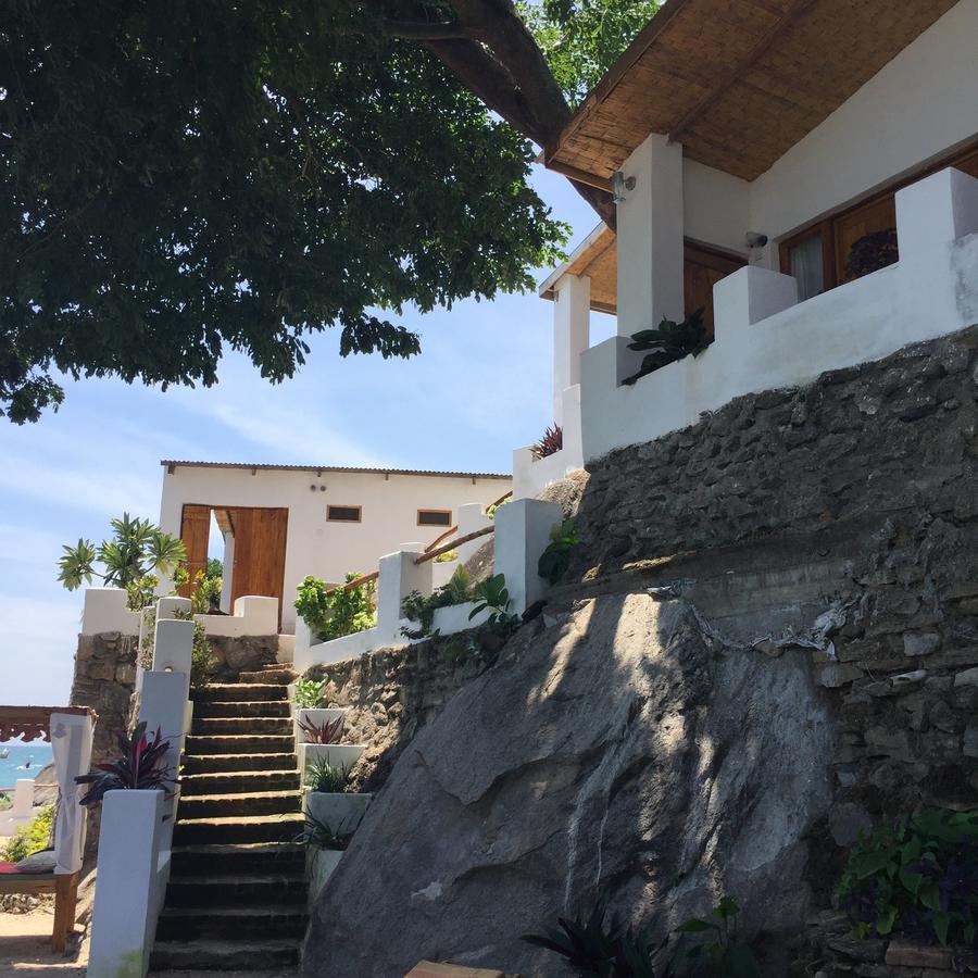 Njaya Lodge Nkhata Bay エクステリア 写真