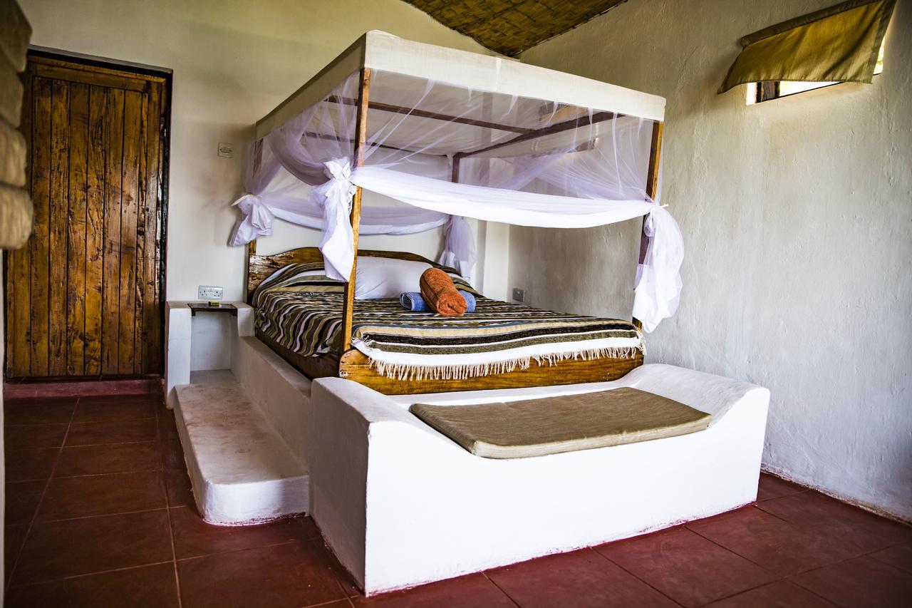 Njaya Lodge Nkhata Bay エクステリア 写真